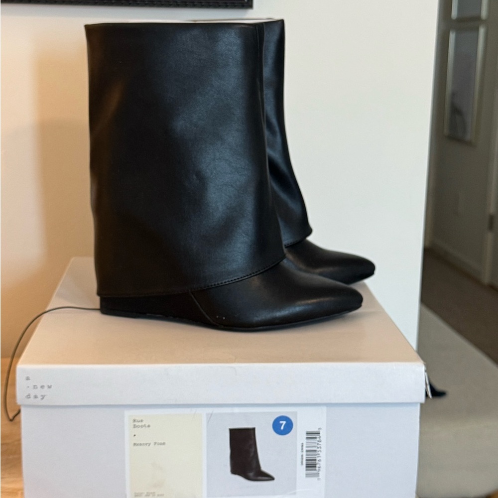 Black Leather Women's Boots